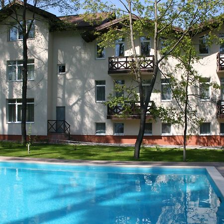 Viktoria Park Hotel Buča Esterno foto