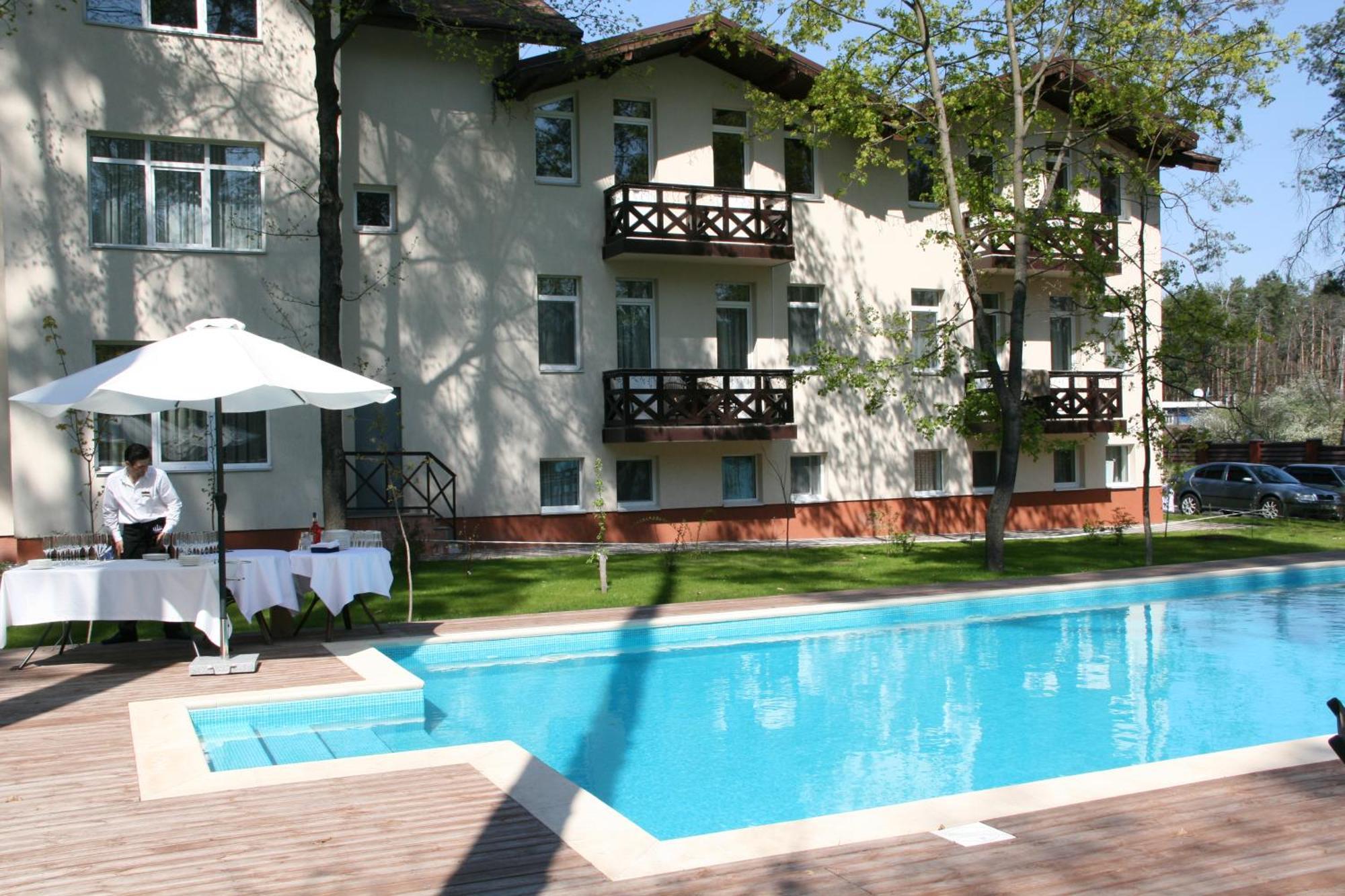 Viktoria Park Hotel Buča Esterno foto