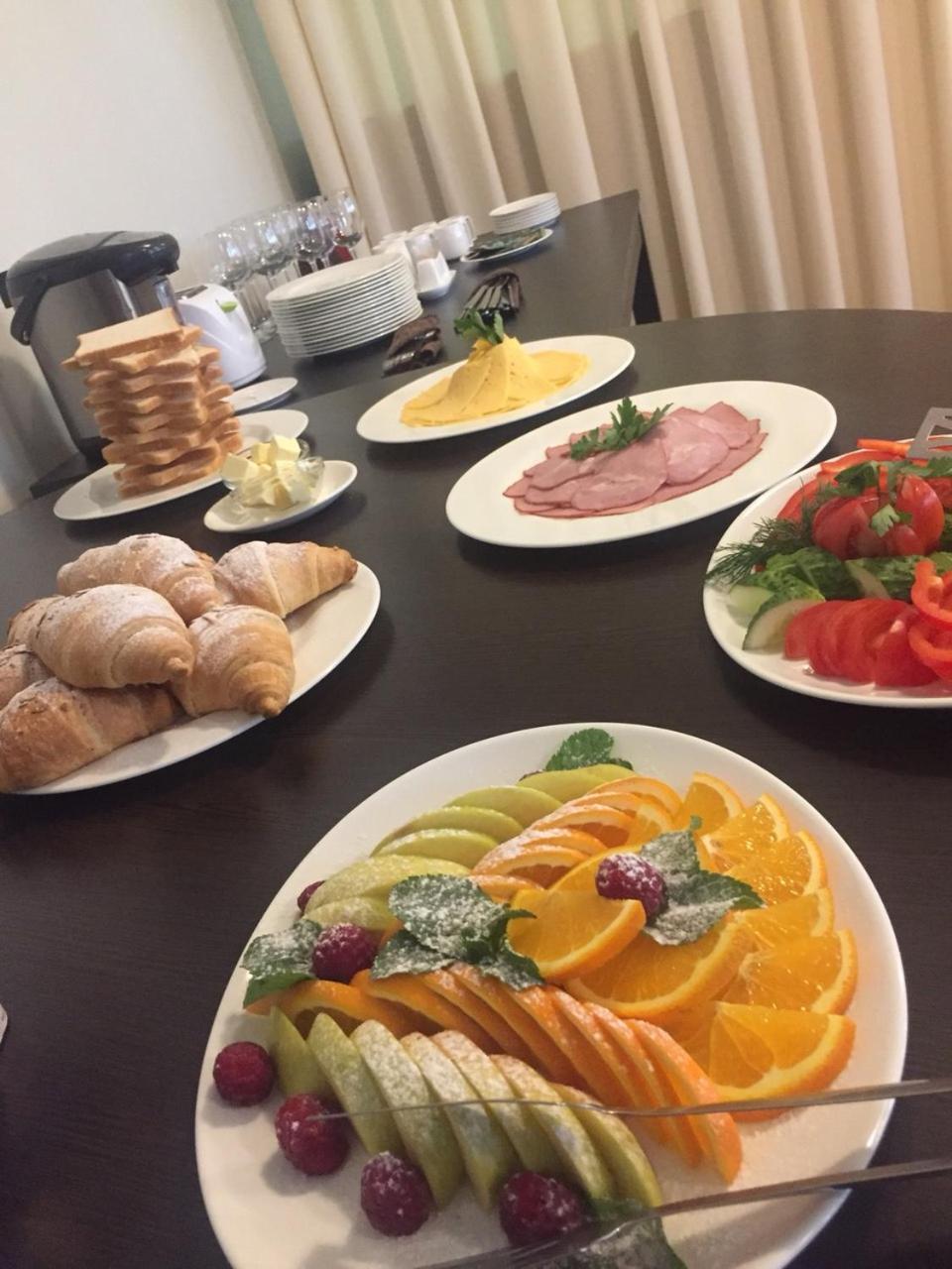 Viktoria Park Hotel Buča Esterno foto