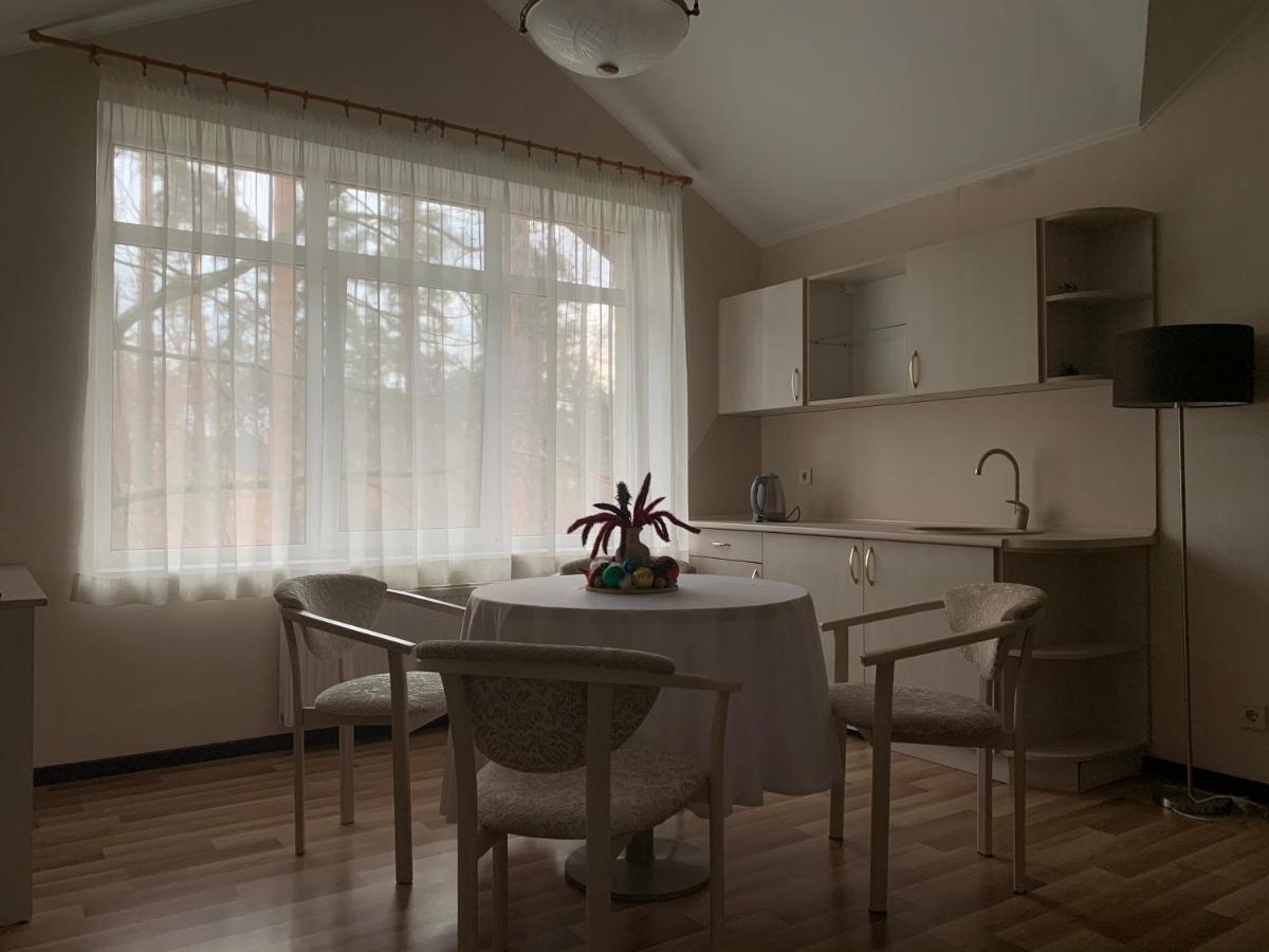 Viktoria Park Hotel Buča Esterno foto